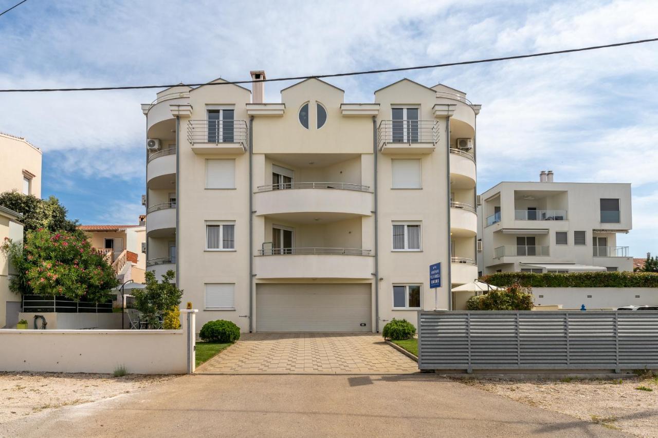 Villa Mirela Петркане Екстериор снимка