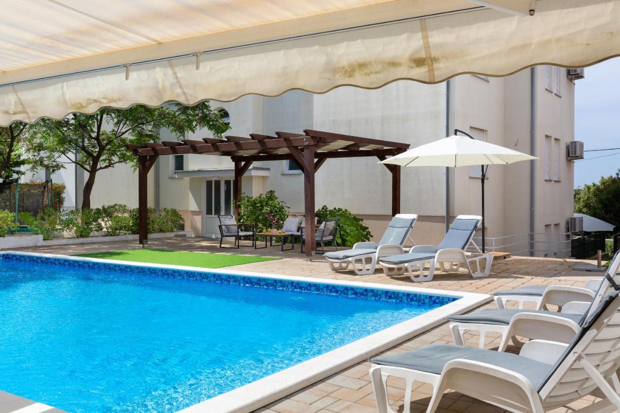 Villa Mirela Петркане Екстериор снимка