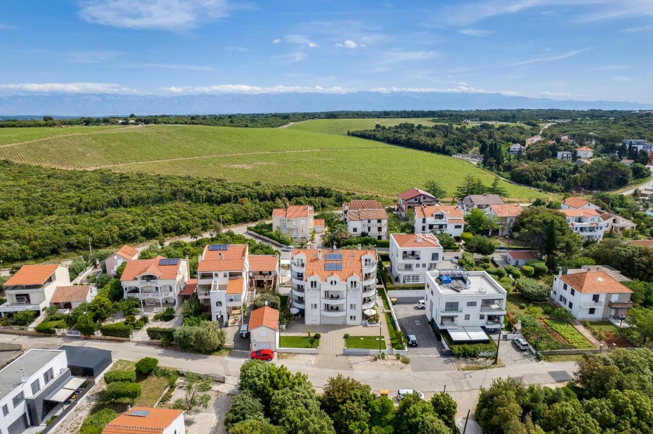 Villa Mirela Петркане Екстериор снимка