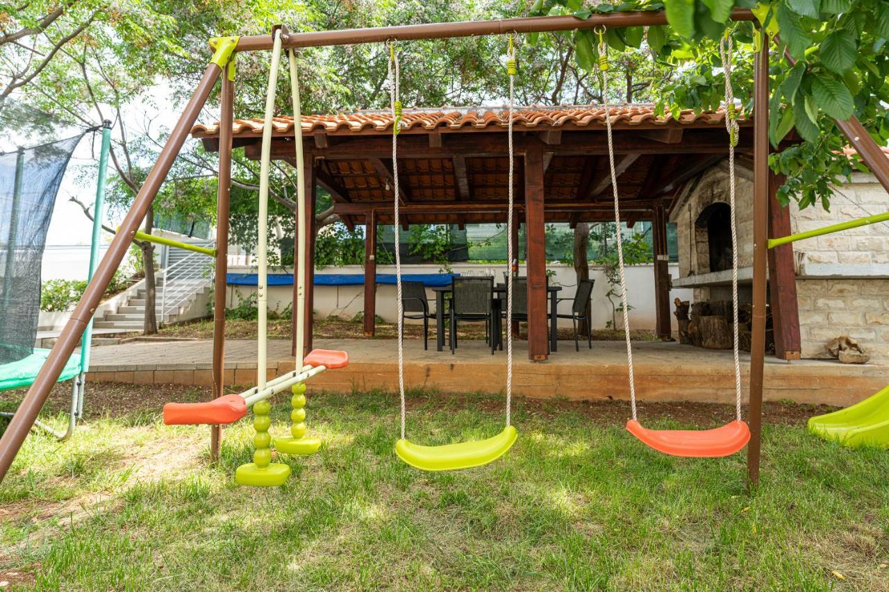 Villa Mirela Петркане Екстериор снимка