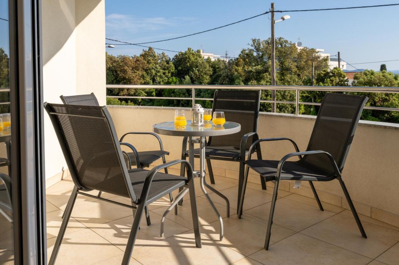 Villa Mirela Петркане Екстериор снимка