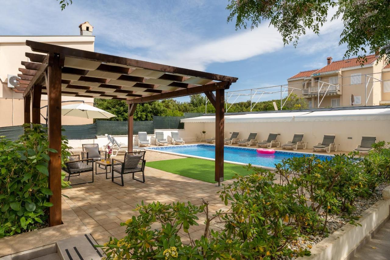 Villa Mirela Петркане Екстериор снимка