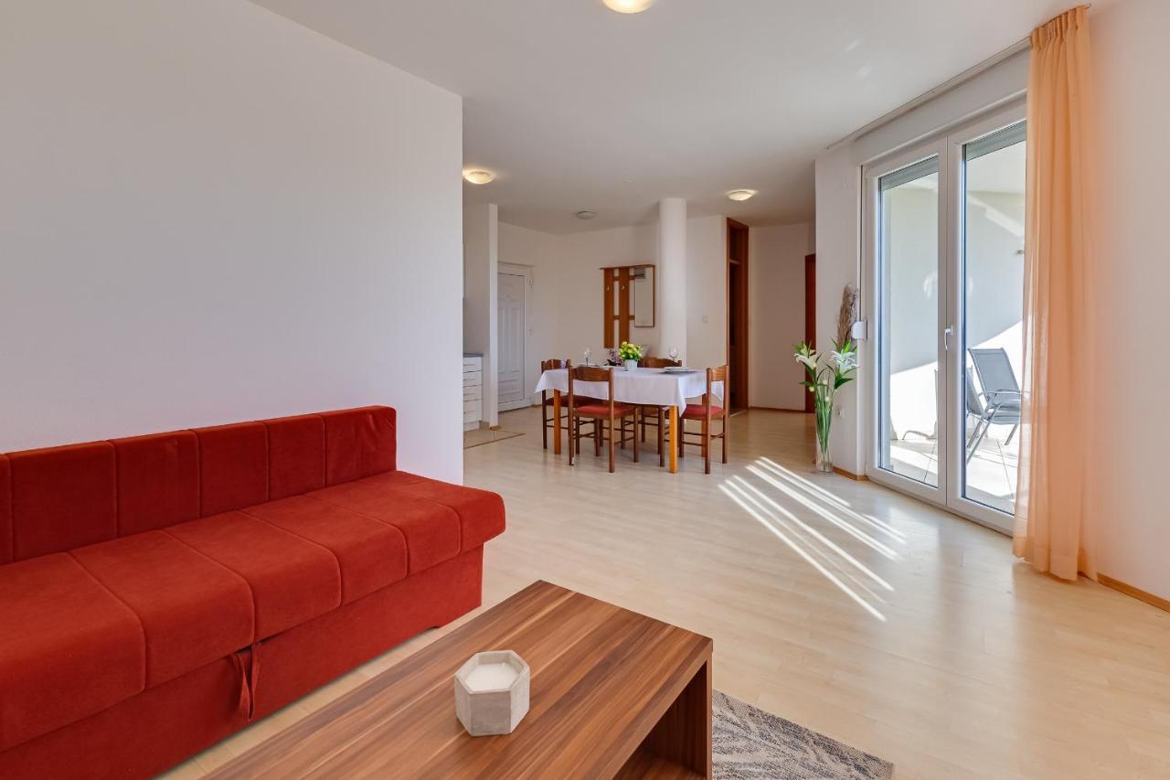 Villa Mirela Петркане Екстериор снимка