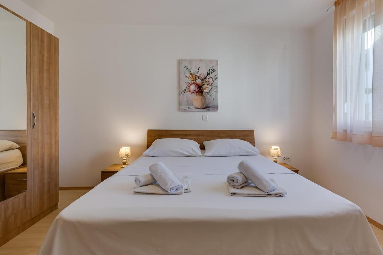 Villa Mirela Петркане Екстериор снимка