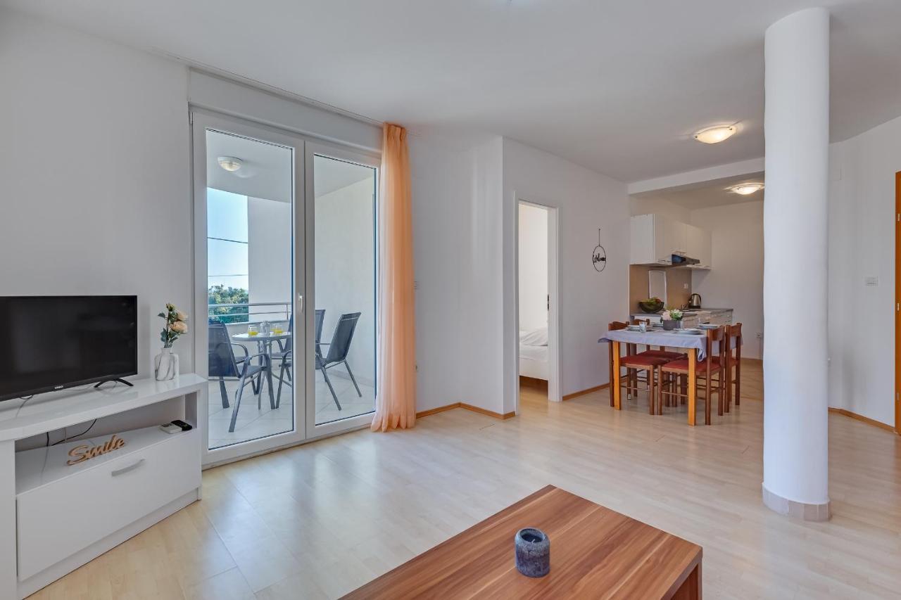 Villa Mirela Петркане Екстериор снимка